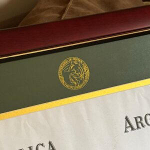 Alternative view of Marco para título de la UBA